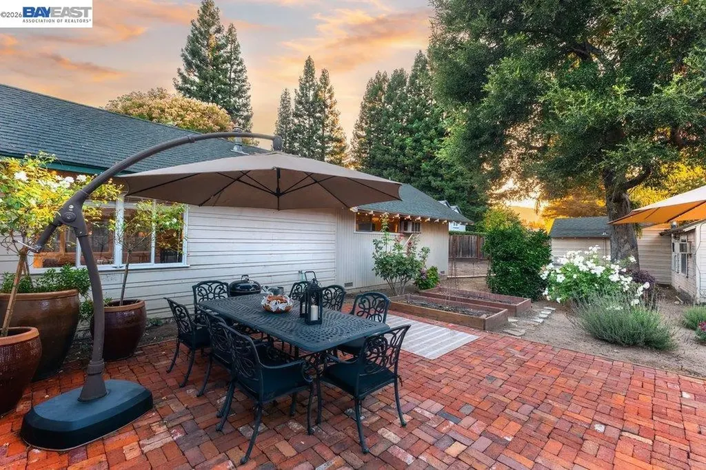 208 South Avenue Alamo CA 94507