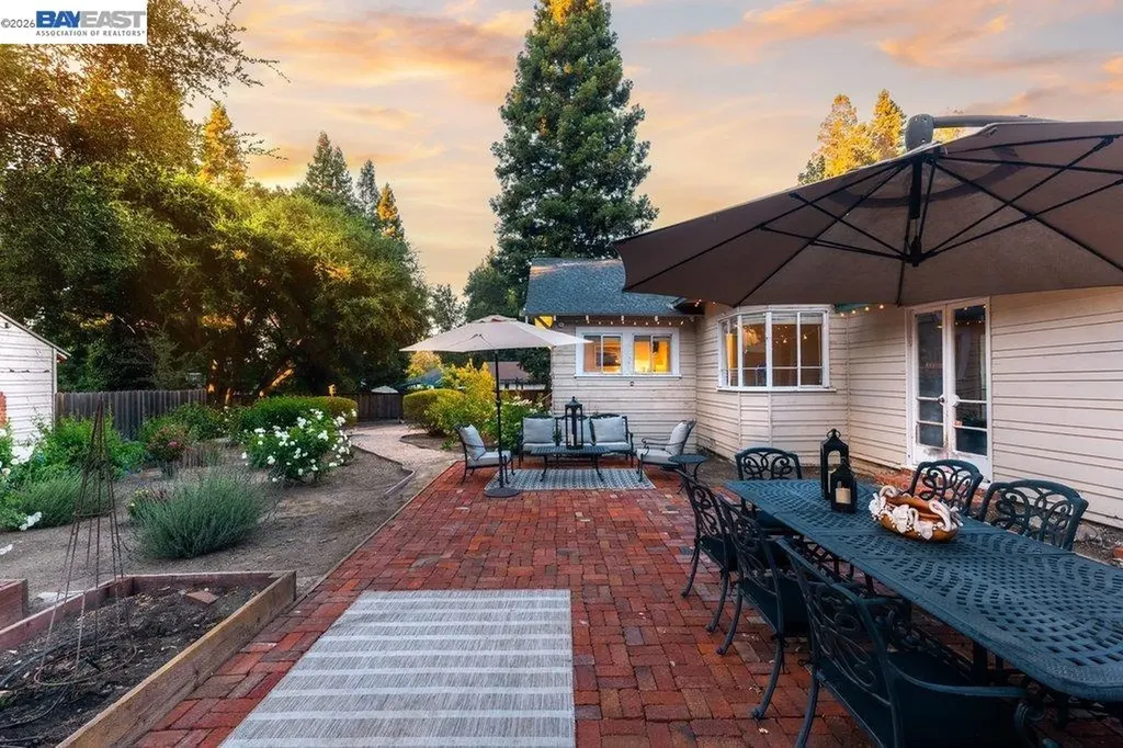 208 South Avenue Alamo CA 94507