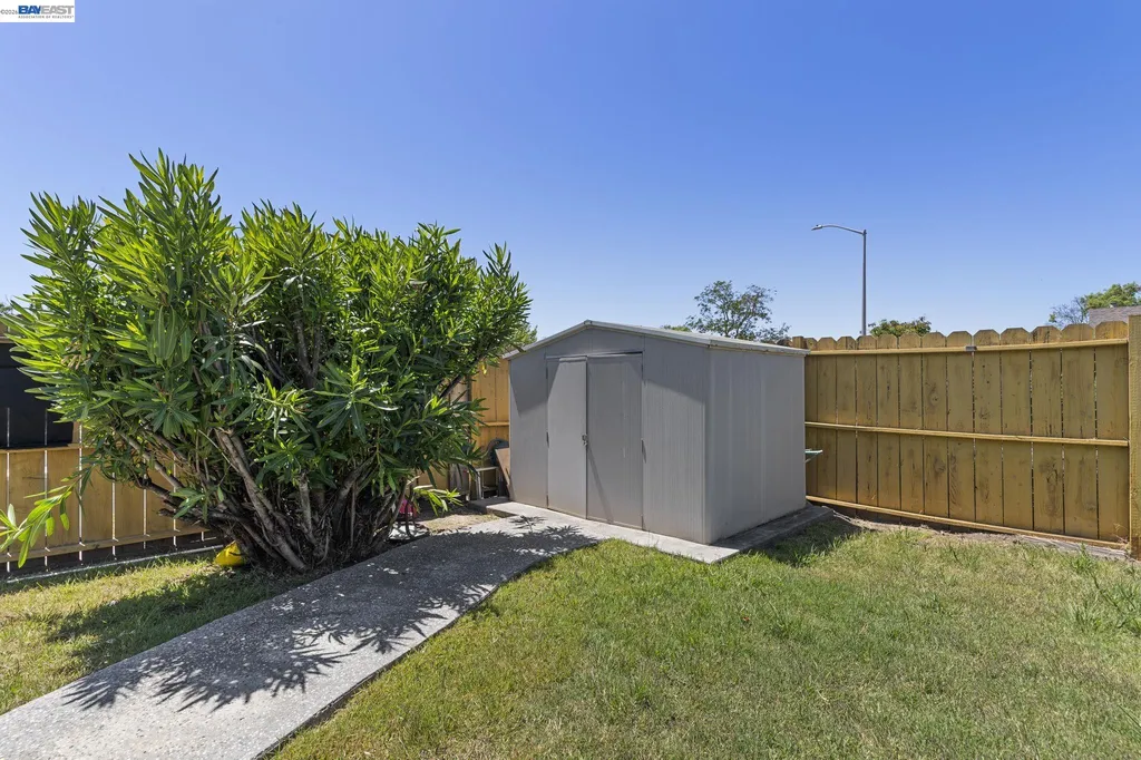 7995 Peachtree Avenue Newark CA 94560