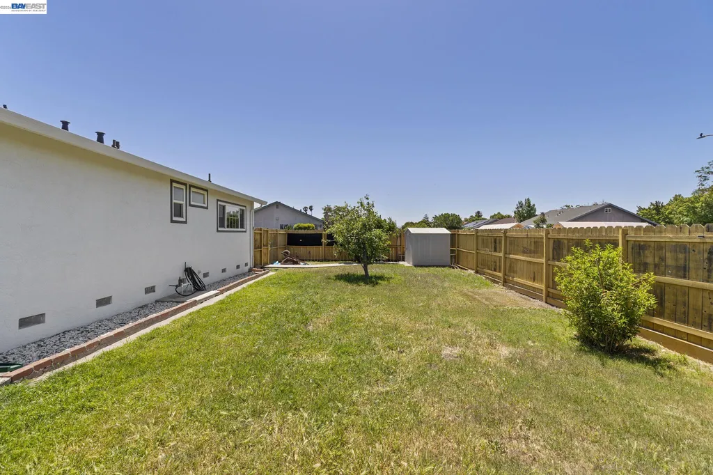 7995 Peachtree Avenue Newark CA 94560