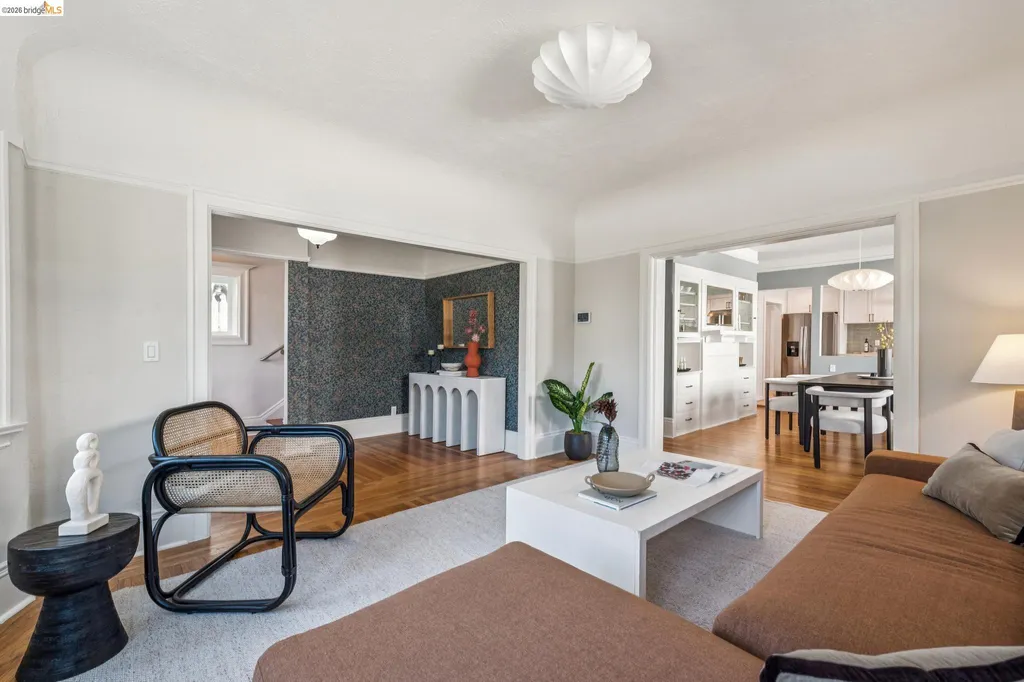 758 61st Street Oakland CA 94609