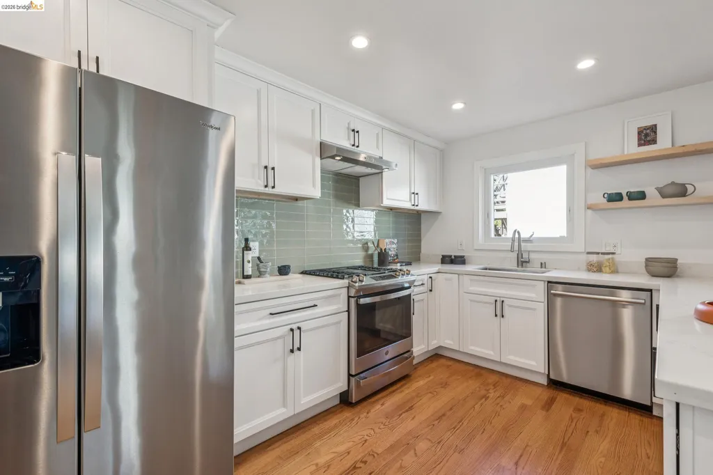 758 61st Street Oakland CA 94609