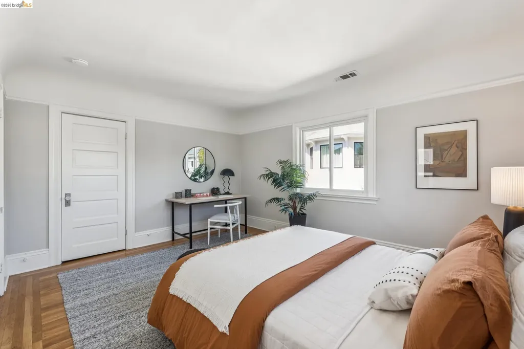 758 61st Street Oakland CA 94609