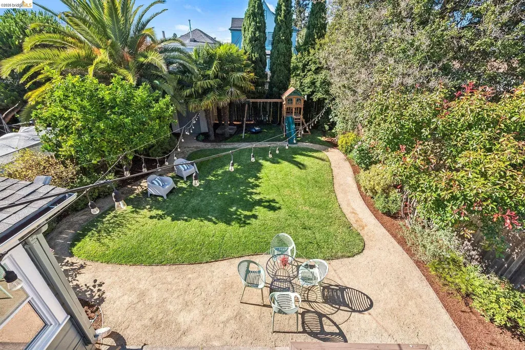 758 61st Street Oakland CA 94609