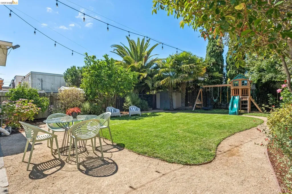 758 61st Street Oakland CA 94609