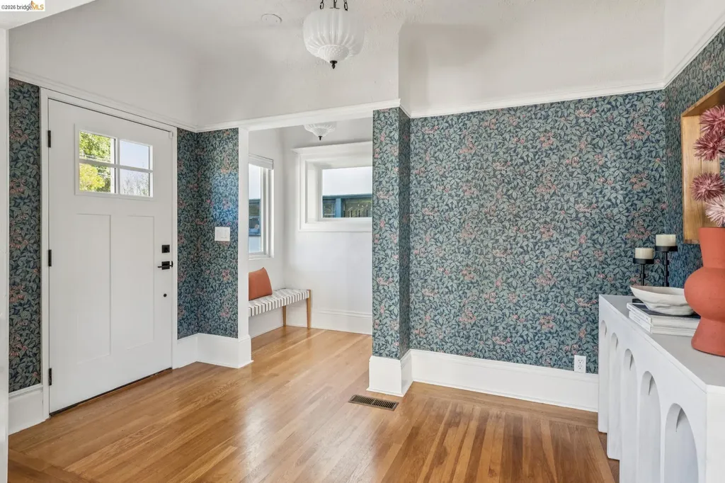758 61st Street Oakland CA 94609