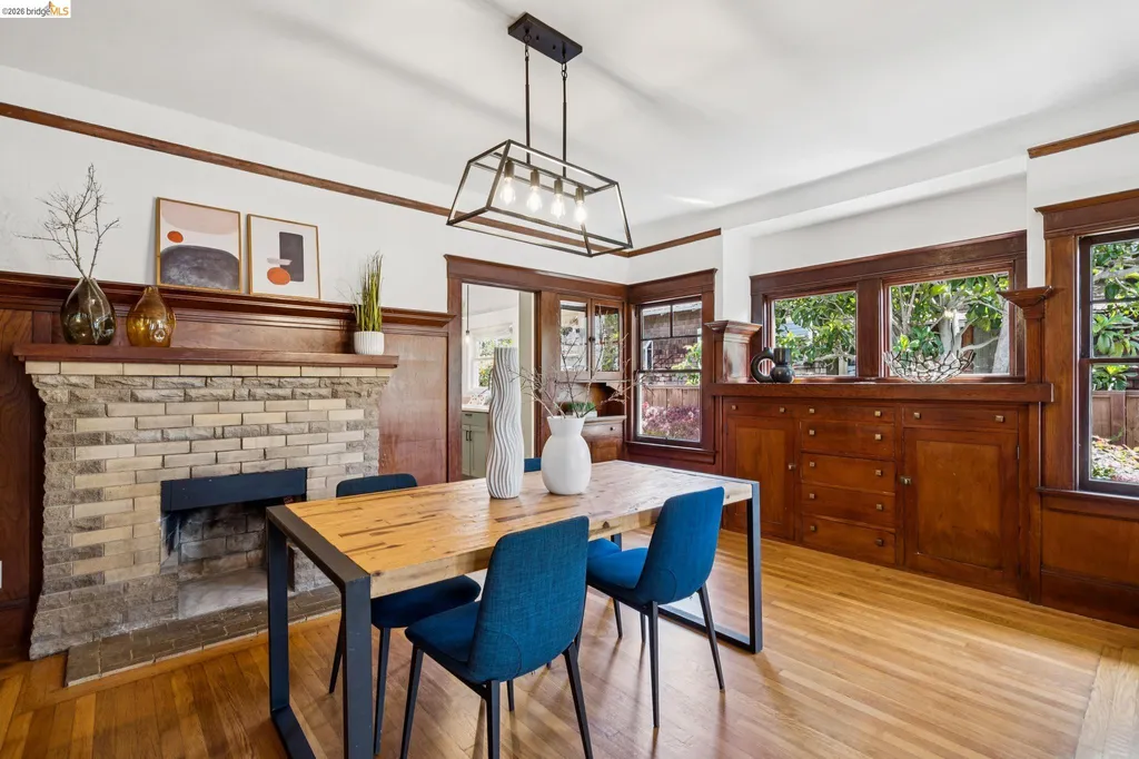 1701 Derby Street Berkeley CA 94703