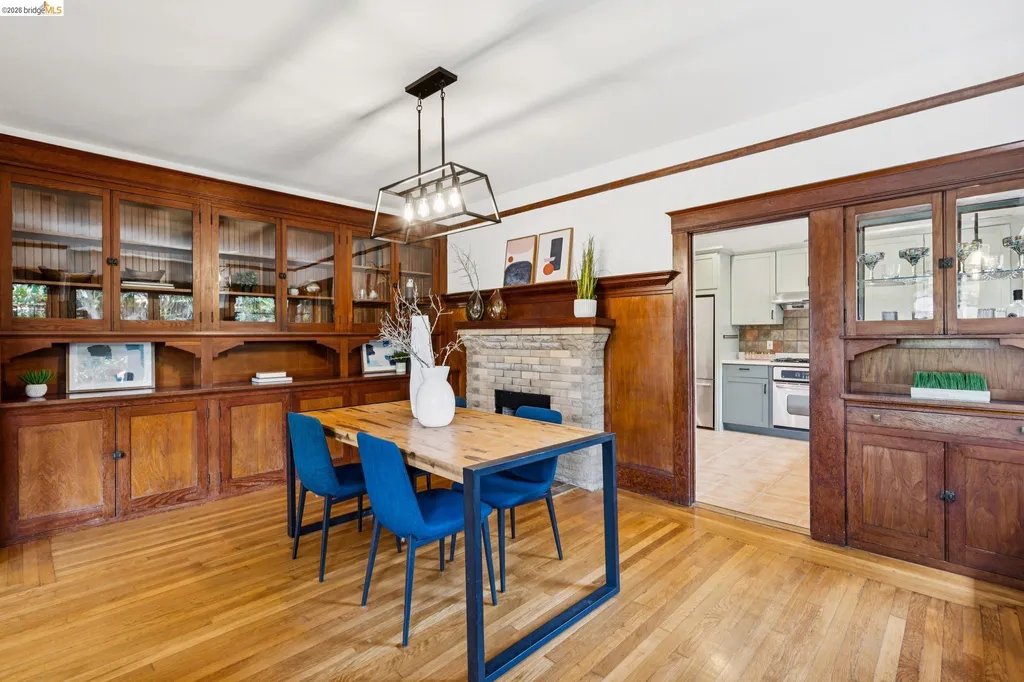 1701 Derby Street Berkeley CA 94703