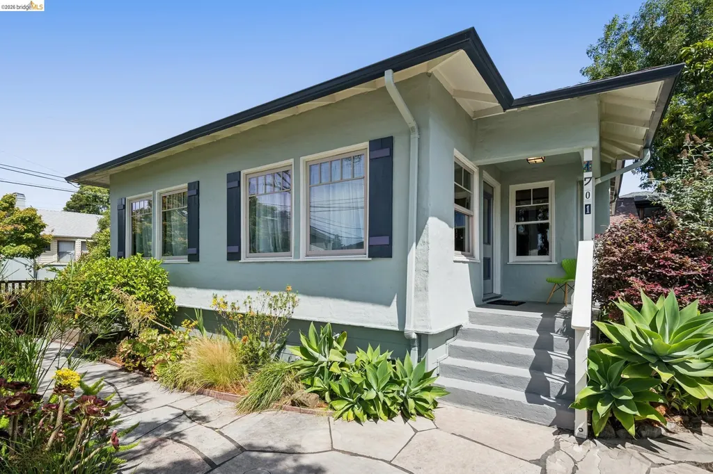 1701 Derby Street Berkeley CA 94703