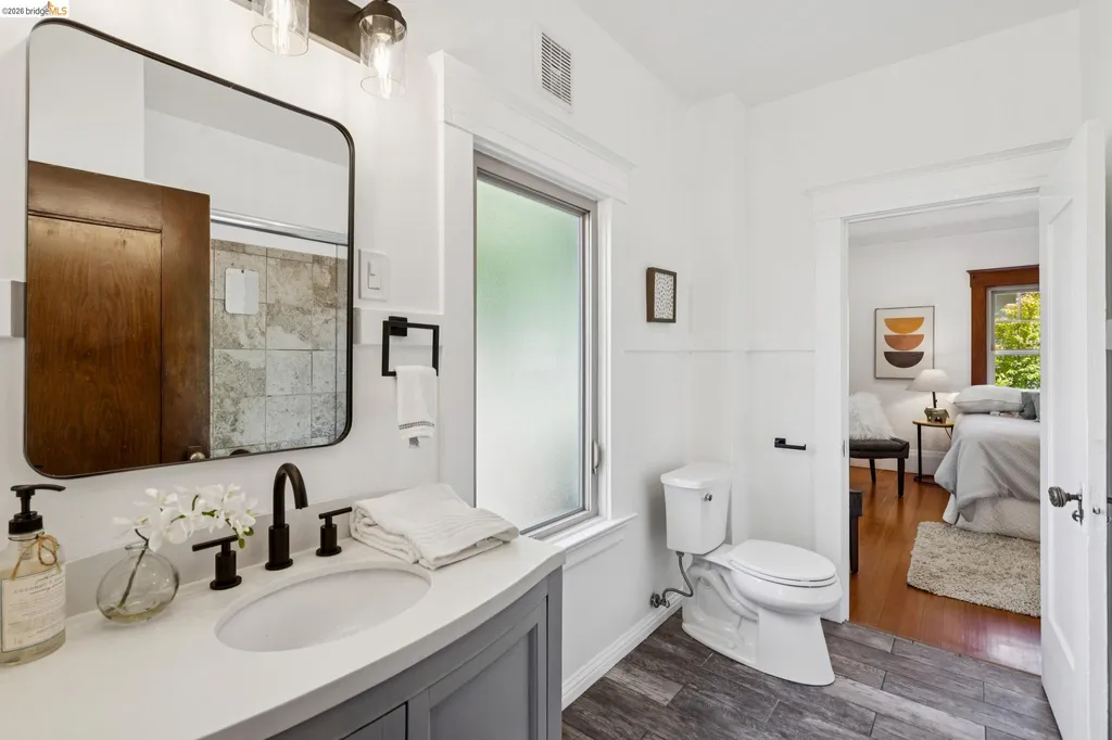 1701 Derby Street Berkeley CA 94703