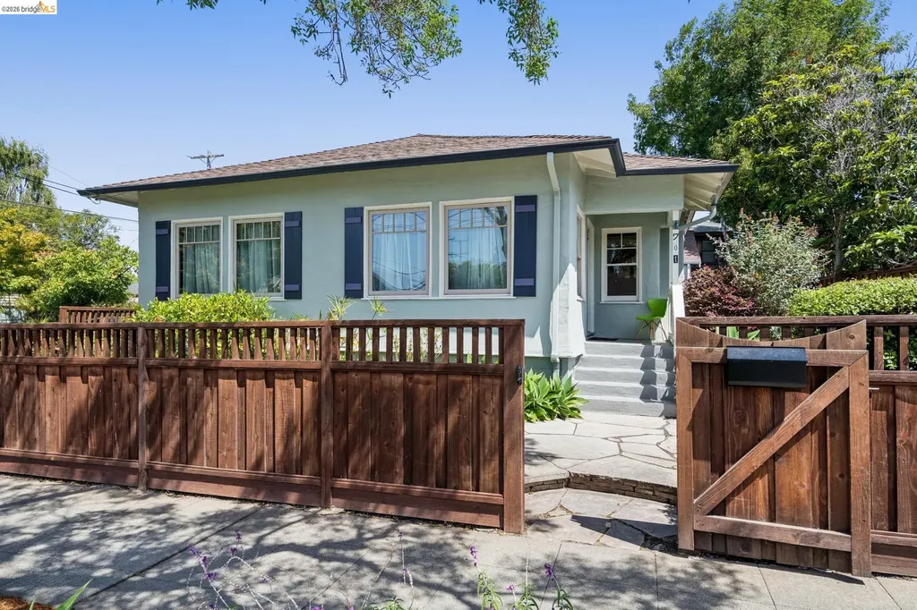 1701 Derby Street Berkeley CA 94703