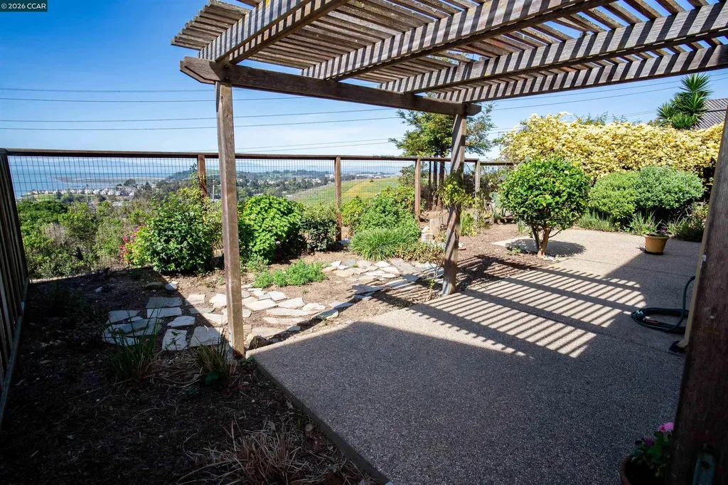 116 Bayhurst Drive Vallejo CA 94591