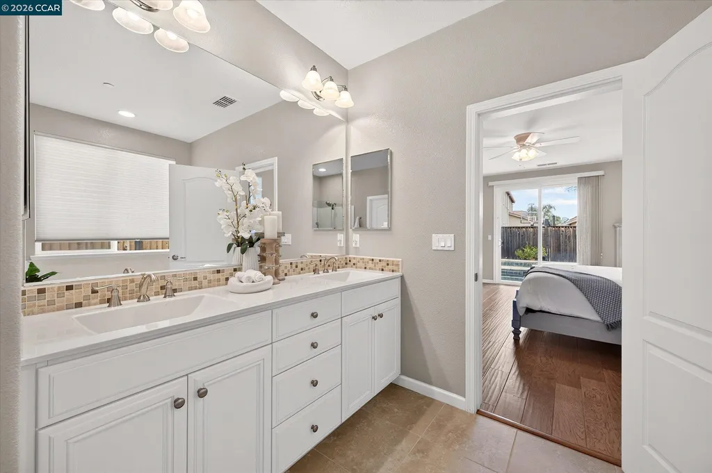8023 Westport Circle Discovery Bay CA 94505