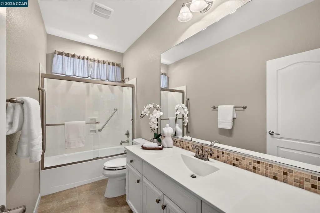 8023 Westport Circle Discovery Bay CA 94505