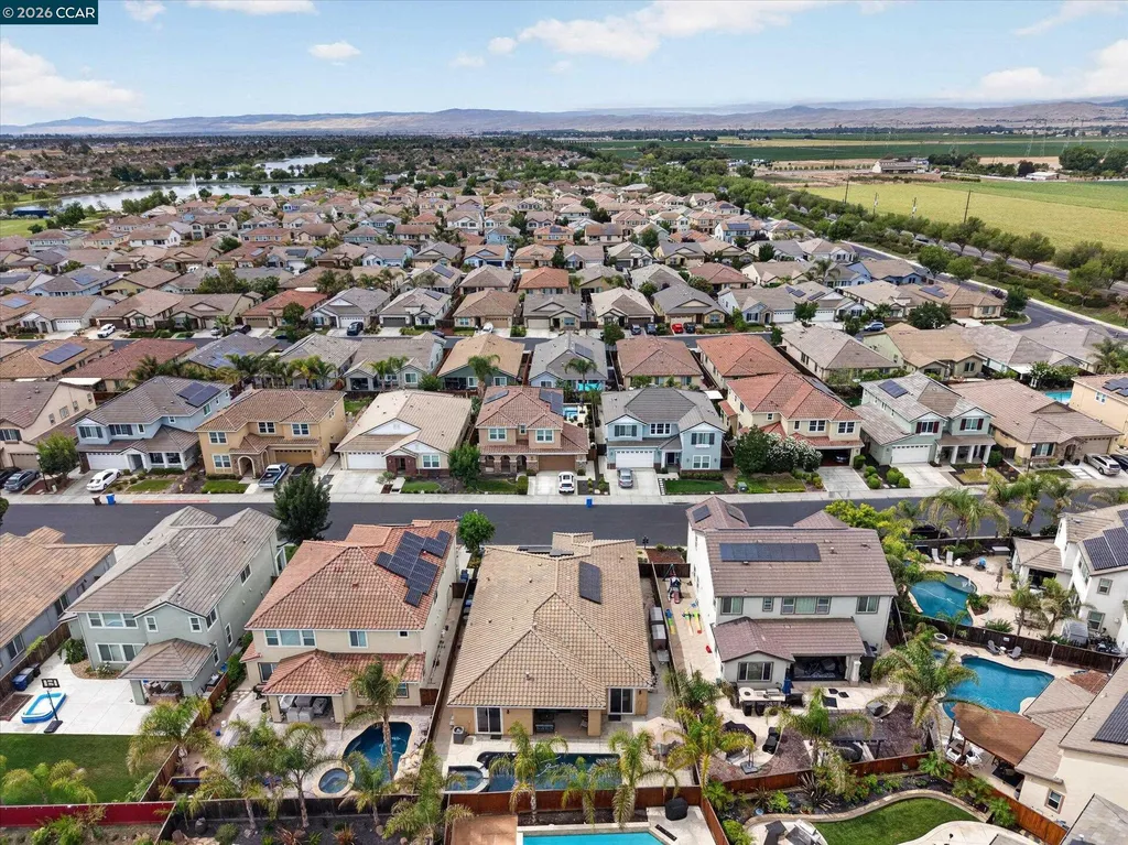 8023 Westport Circle Discovery Bay CA 94505