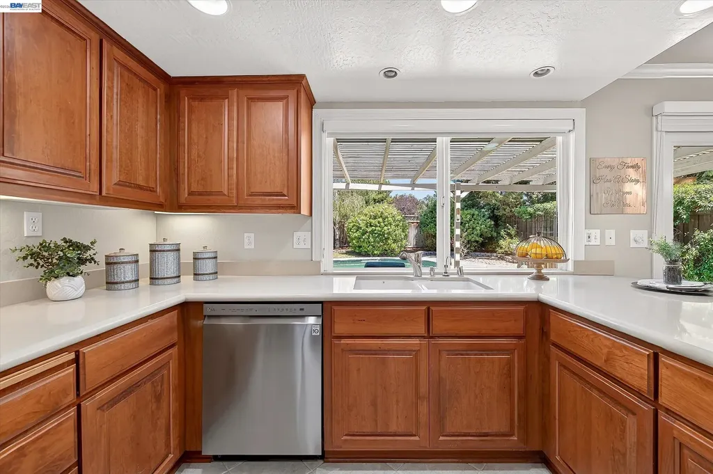 2360 Hampton Road Livermore CA 94550