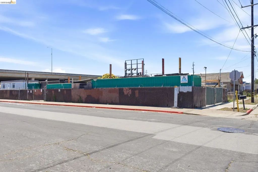 130 Maine Avenue Richmond CA 94804
