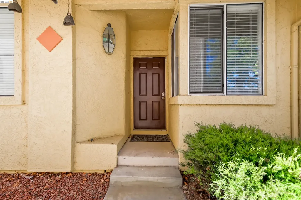 240 Seabury Street Suisun City CA 94585