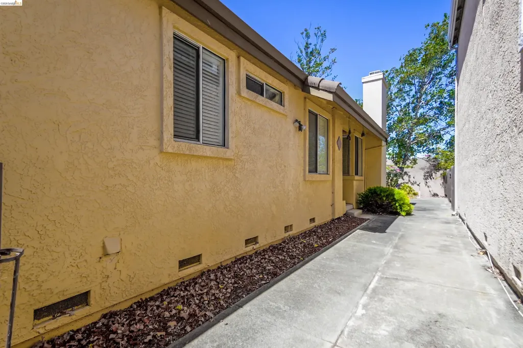 240 Seabury Street Suisun City CA 94585