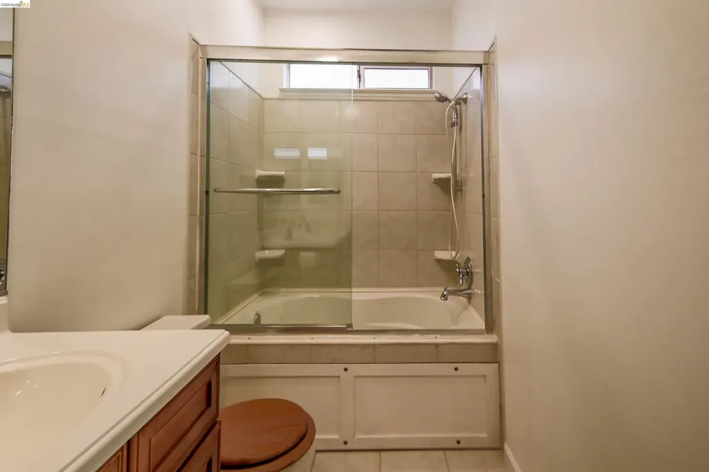 240 Seabury Street Suisun City CA 94585