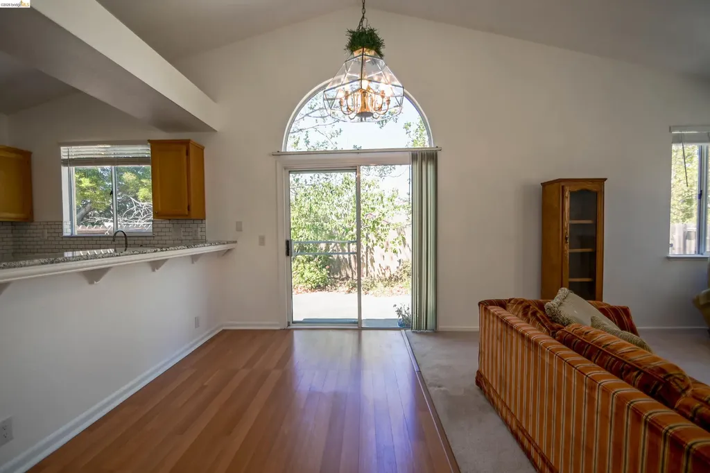 240 Seabury Street Suisun City CA 94585