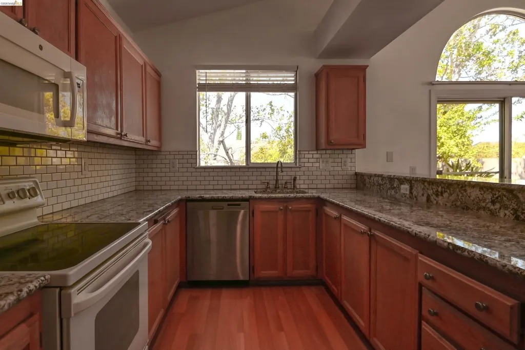 240 Seabury Street Suisun City CA 94585