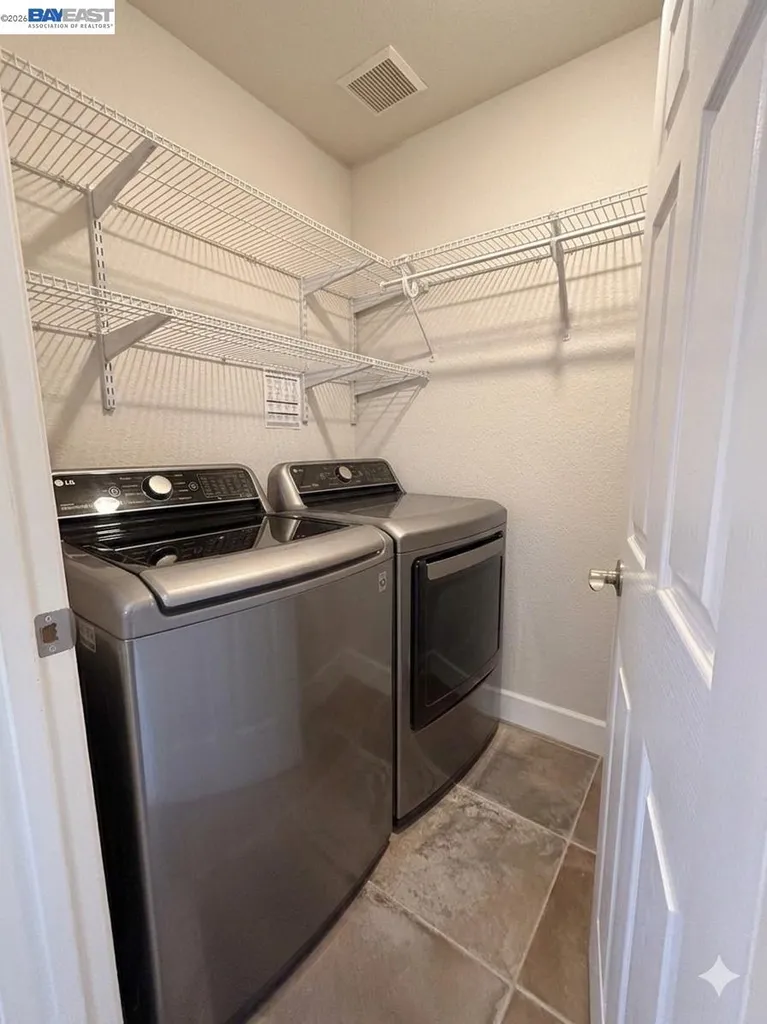 406 Stanford Street Vacaville CA 95687