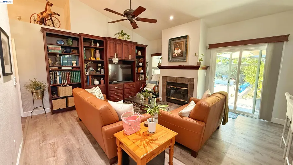 406 Stanford Street Vacaville CA 95687