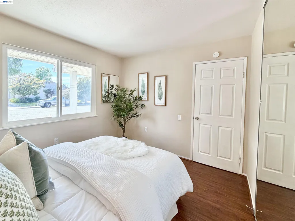 1271 Hollyhock Street Livermore CA 94551