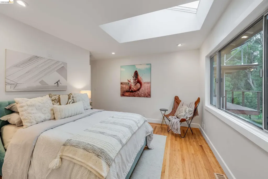 4685 Commonwealth Drive Oakland CA 94605