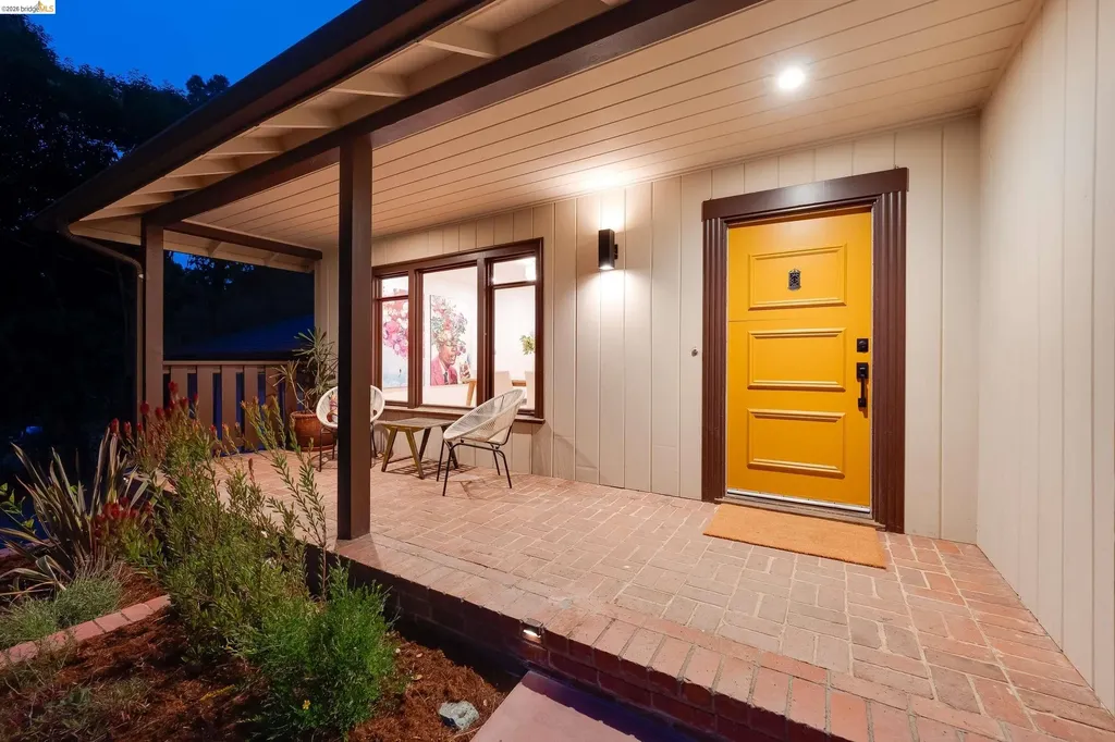4685 Commonwealth Drive Oakland CA 94605