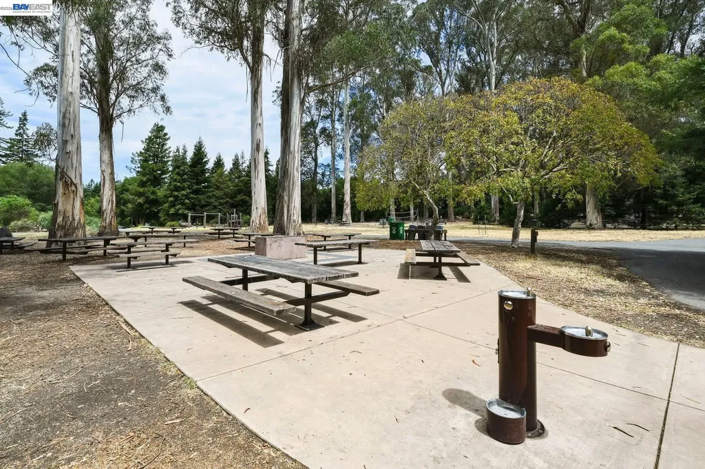 4355 Wesley Way El Sobrante CA 94803