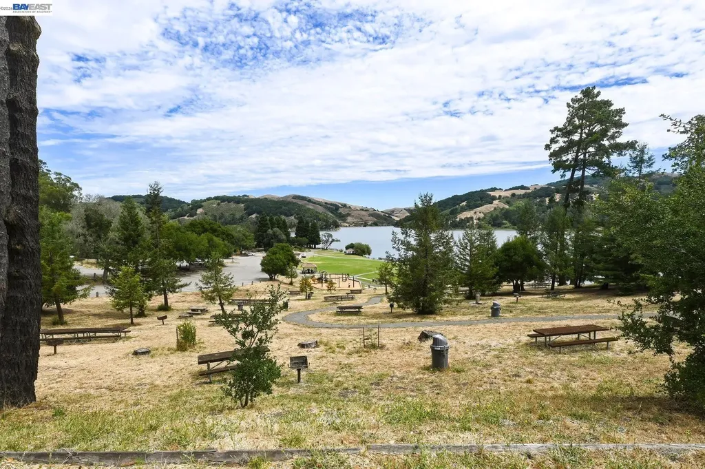4355 Wesley Way El Sobrante CA 94803