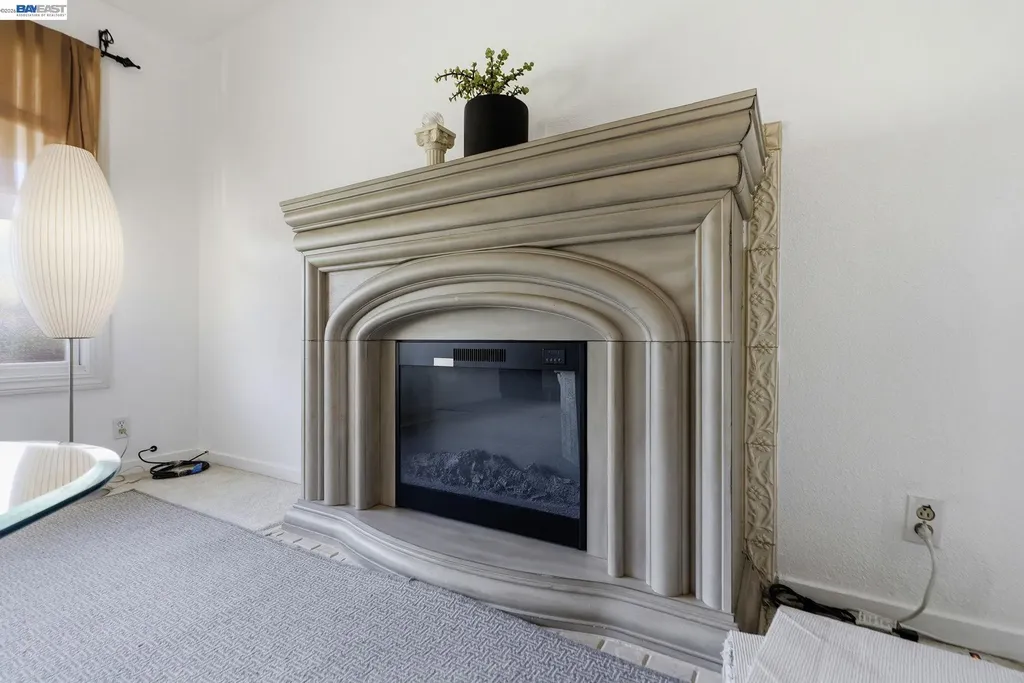 24025 2nd Street Hayward CA 94541