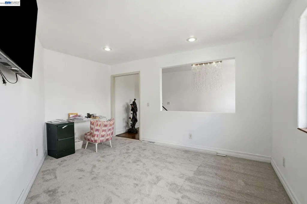24025 2nd Street Hayward CA 94541