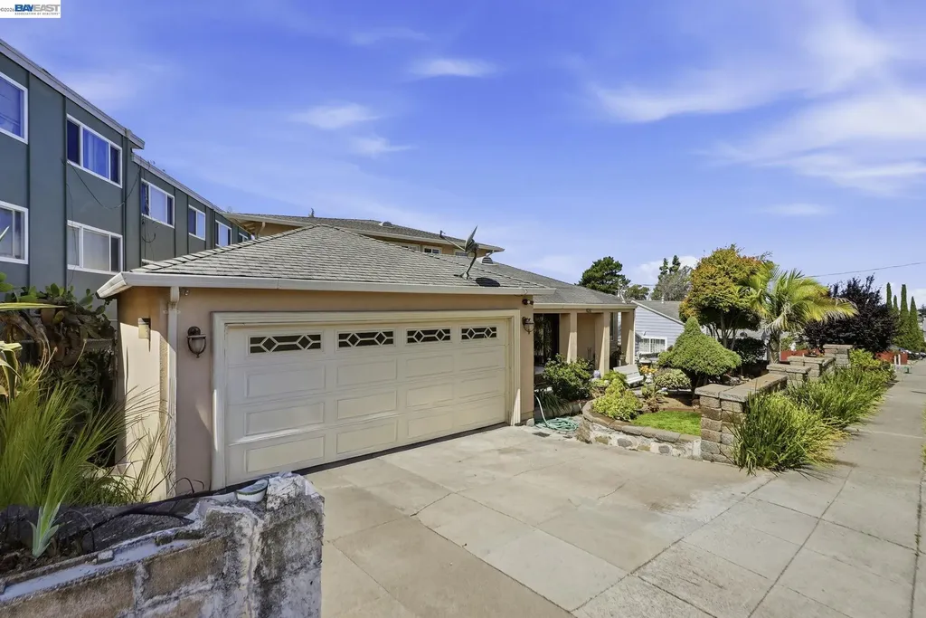 24025 2nd Street Hayward CA 94541