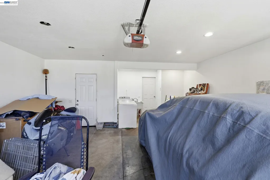 24025 2nd Street Hayward CA 94541