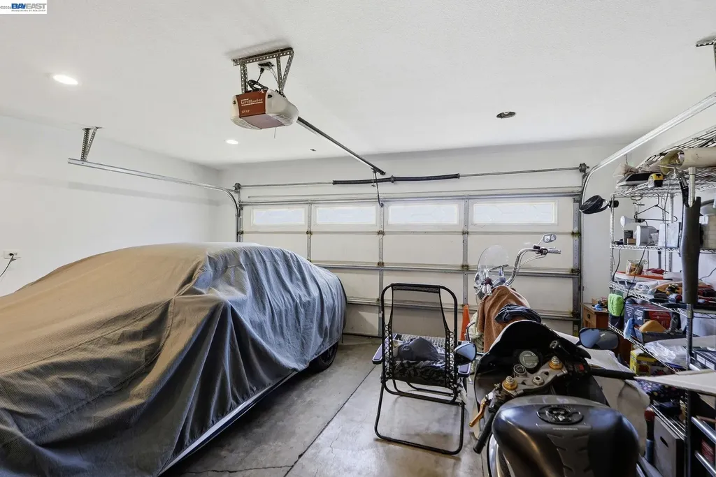 24025 2nd Street Hayward CA 94541
