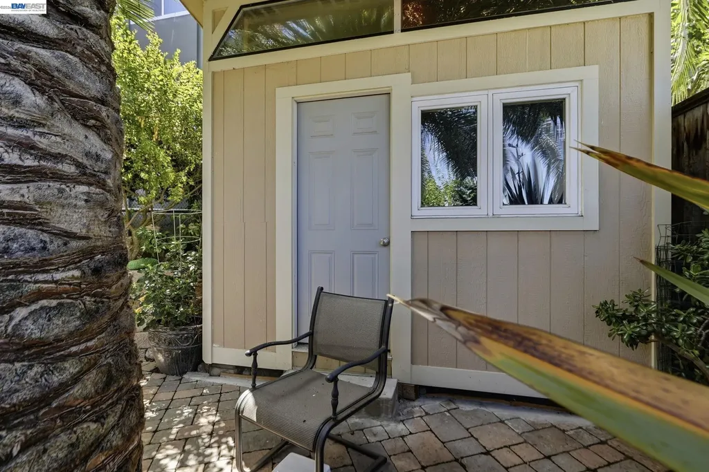 24025 2nd Street Hayward CA 94541