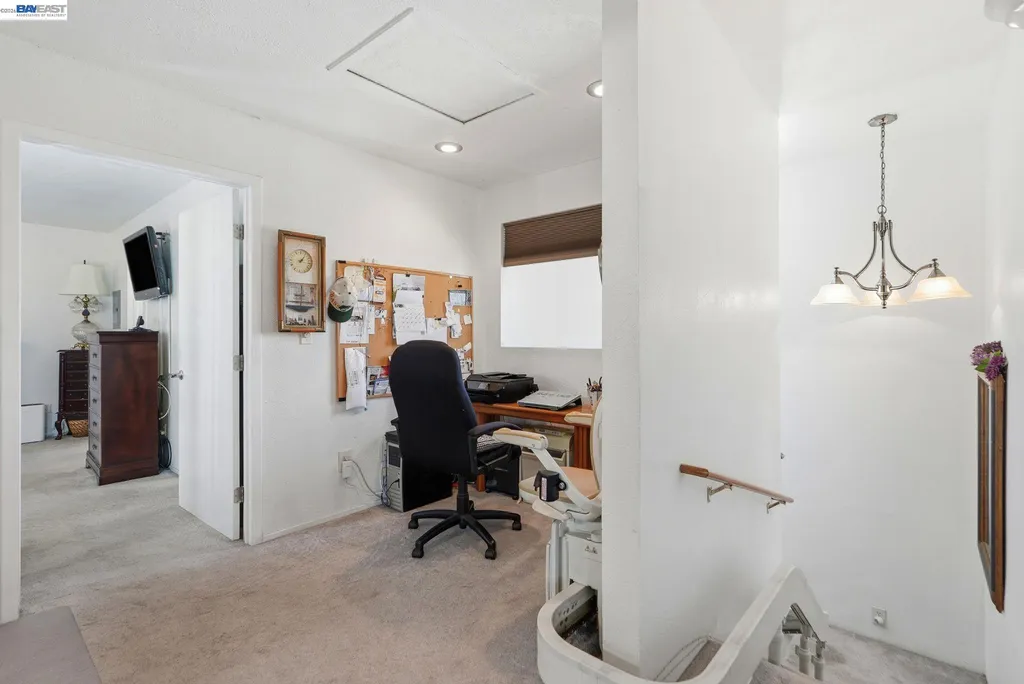 9034 Birch Street Oakland CA 94603