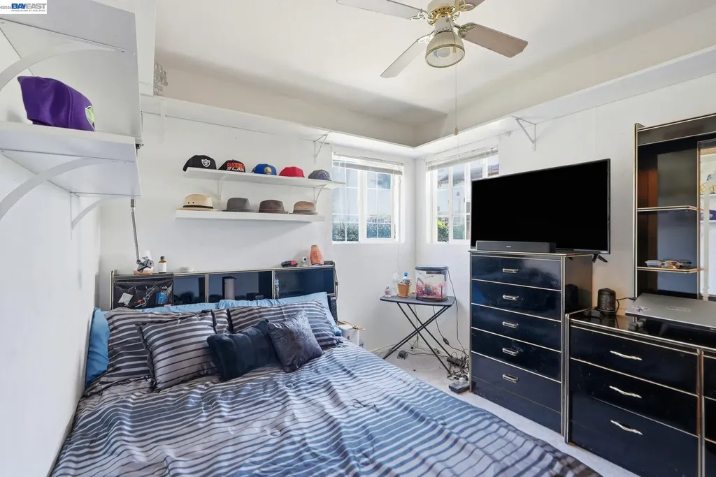 9034 Birch Street Oakland CA 94603