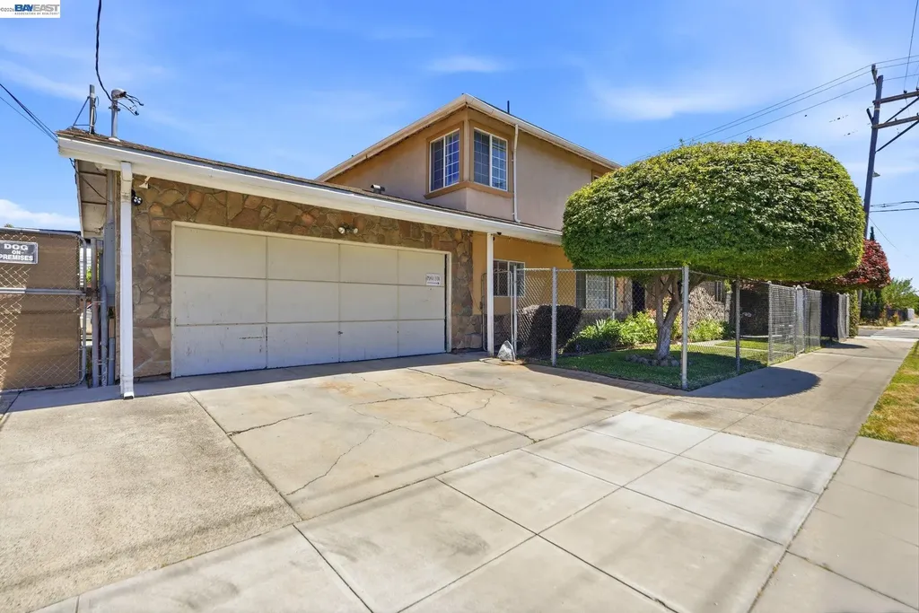 9034 Birch Street Oakland CA 94603