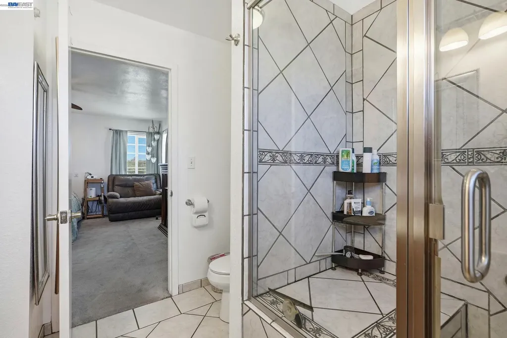 9034 Birch Street Oakland CA 94603
