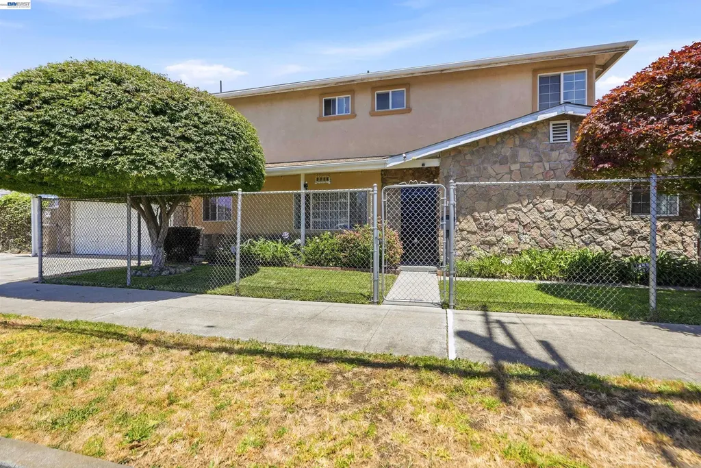 9034 Birch Street Oakland CA 94603