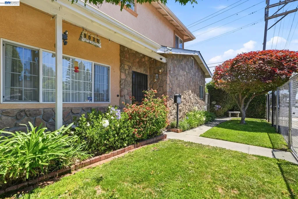 9034 Birch Street Oakland CA 94603