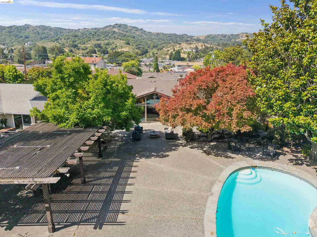 7 Jo-lin Court El Sobrante CA 94803