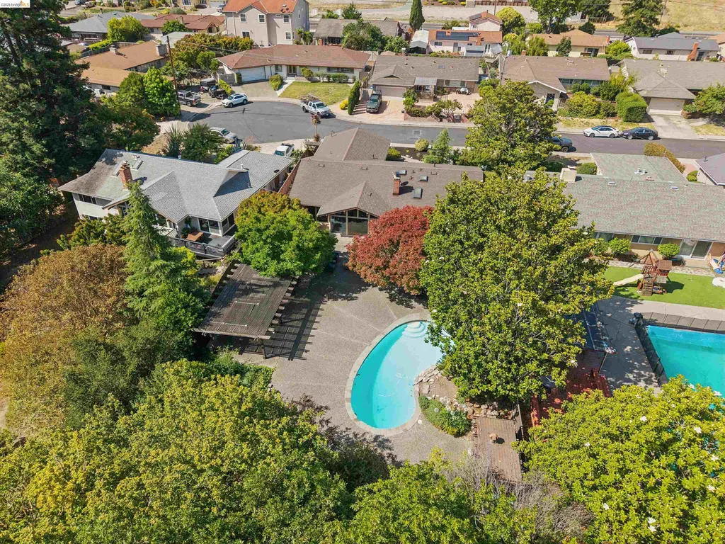 7 Jo-lin Court El Sobrante CA 94803
