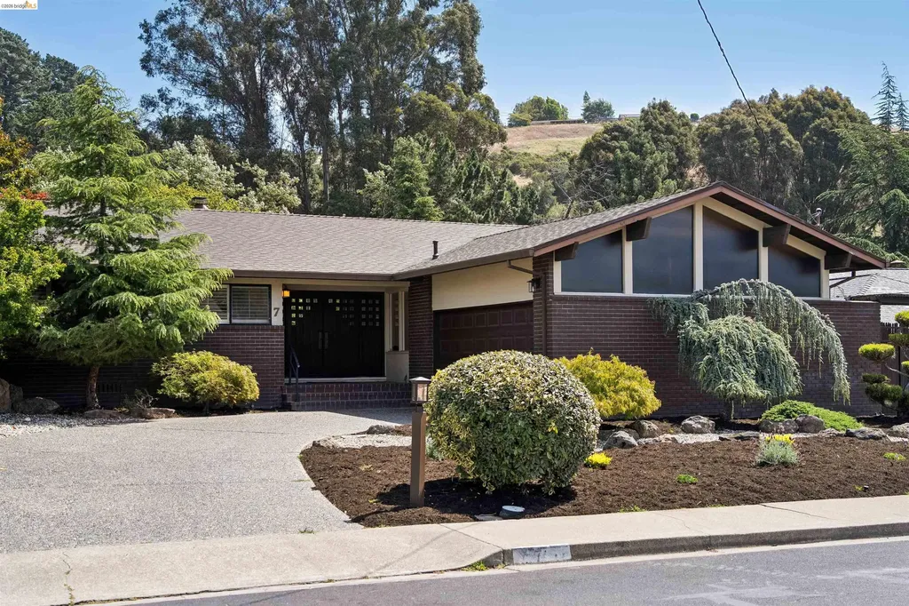 7 Jo-lin Court El Sobrante CA 94803