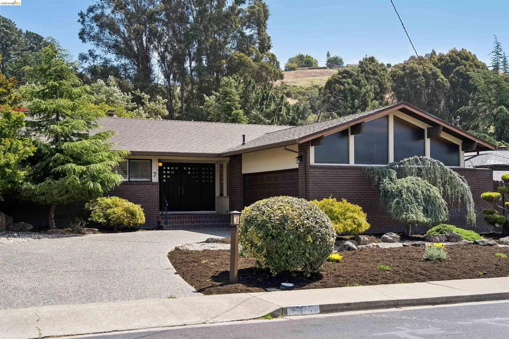 7 Jo-lin Court El Sobrante CA 94803