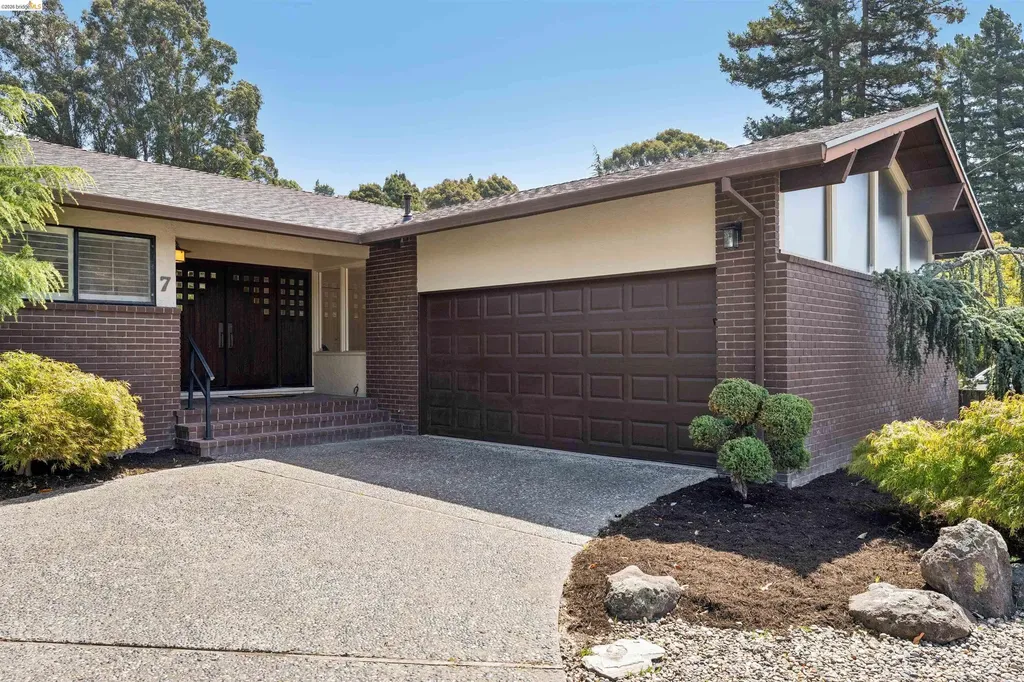 7 Jo-lin Court El Sobrante CA 94803
